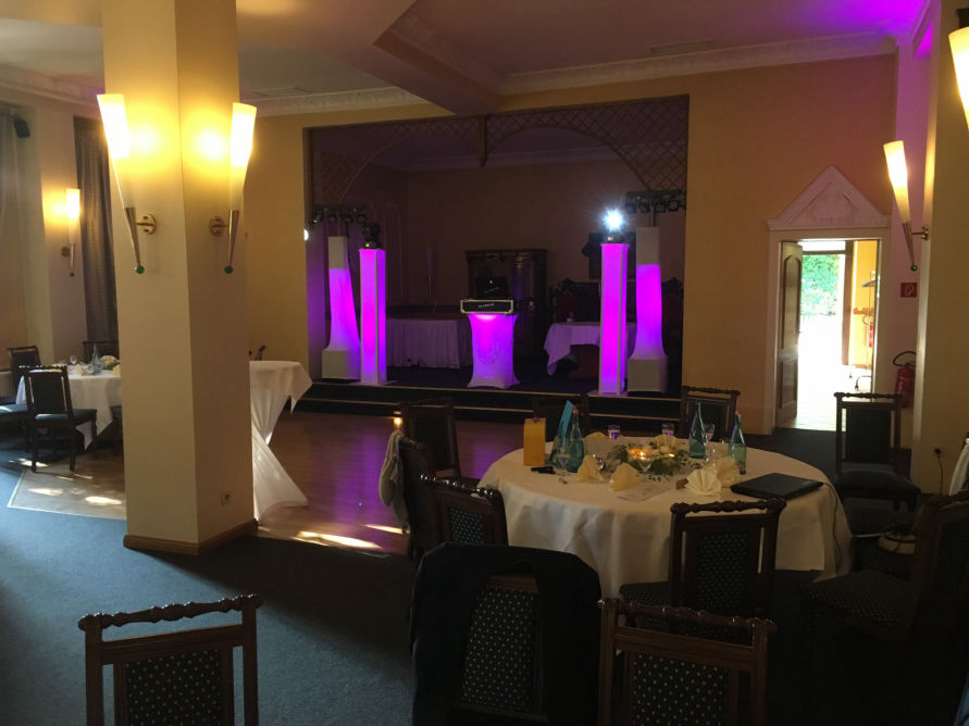 Dj für Hochzeitsfeier im Landhotel Classic HOCHZEITSHAUS in Oranienburg