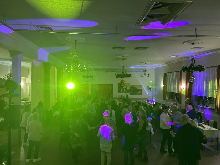 Event DJ Acki sorgt für beste Stimmung auf der Weihnachtsfeier in Premnitz