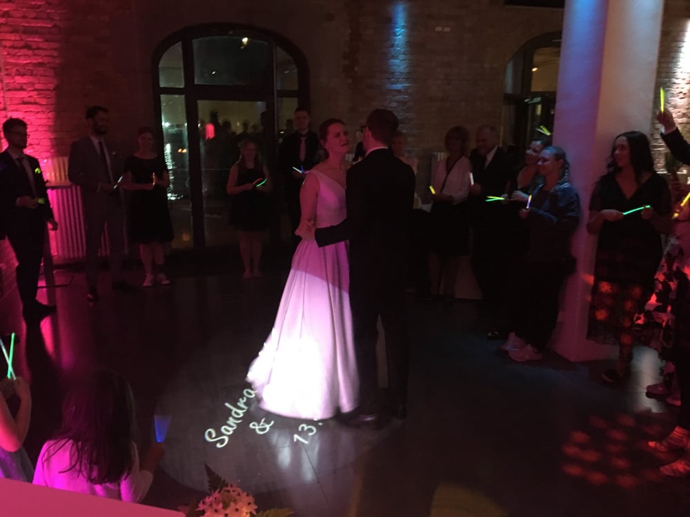 Hochzeitsfeier im Spreespeicher Berlin – stilvolle Atmosphäre direkt an der Spree in Berlin Friedrichshain