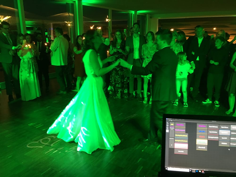 Hochzeitsfeier im Golfpark Schloss Wilkendorf – elegantes Ambiente und festliche Stimmung bei der Hochzeit